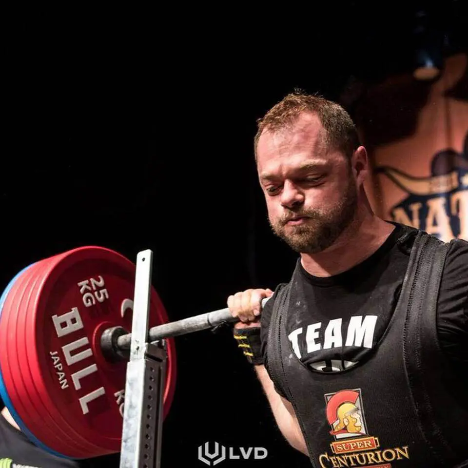 Demonstration image for discussing breath holding during squats