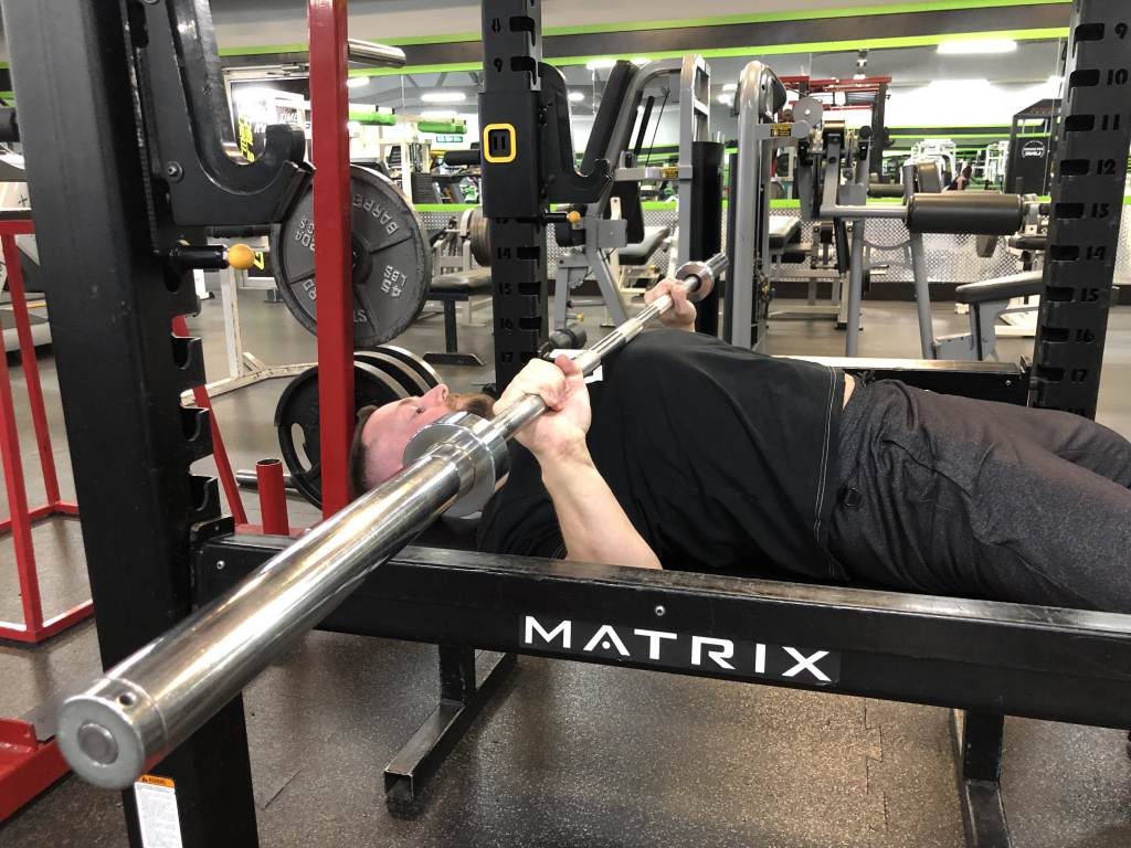 Does overhead press help bench press