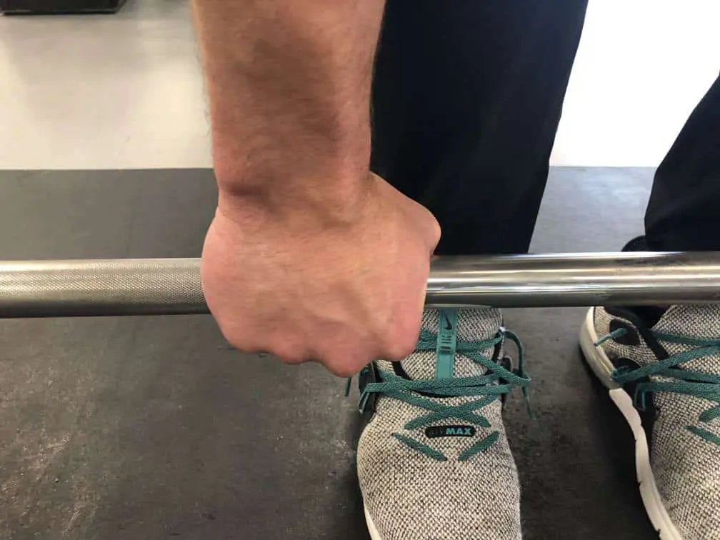 Deadlift grip width
