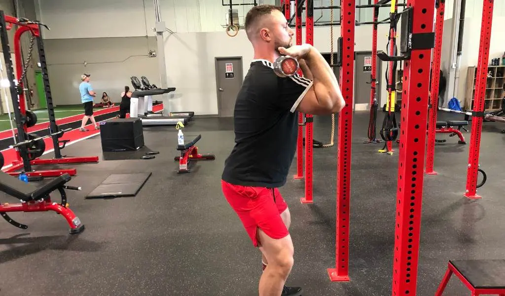 crack at hips and knees at same time