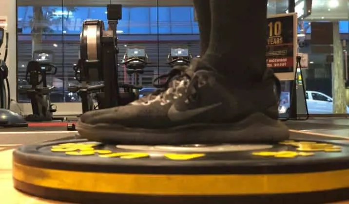 Stand on plates to add a deficit
