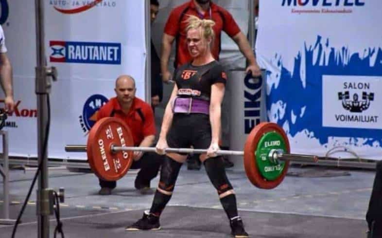 The Best Weightlifting Belt for Women - BoxLife Magazine