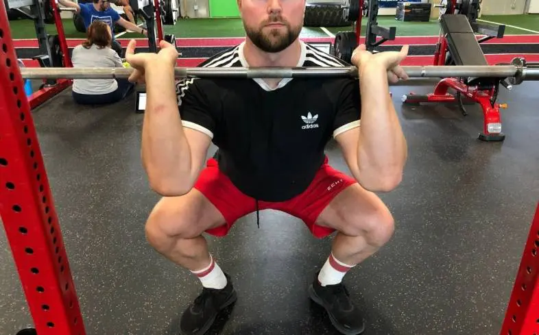 how to perform a front squat