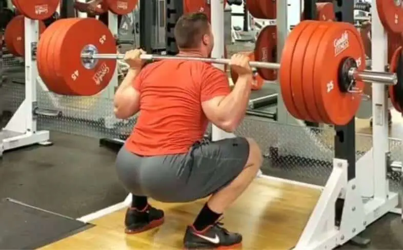 how to train your squat walkout
