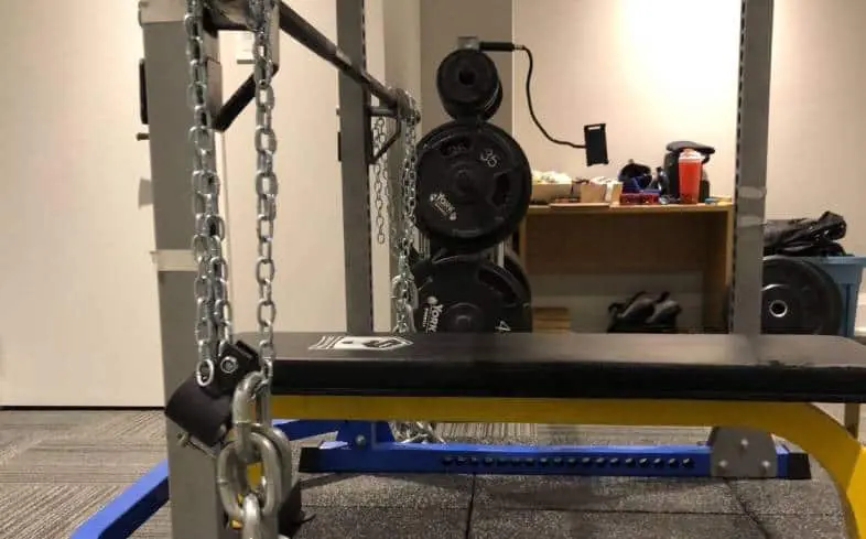 purpose of training with chains for powerlifting