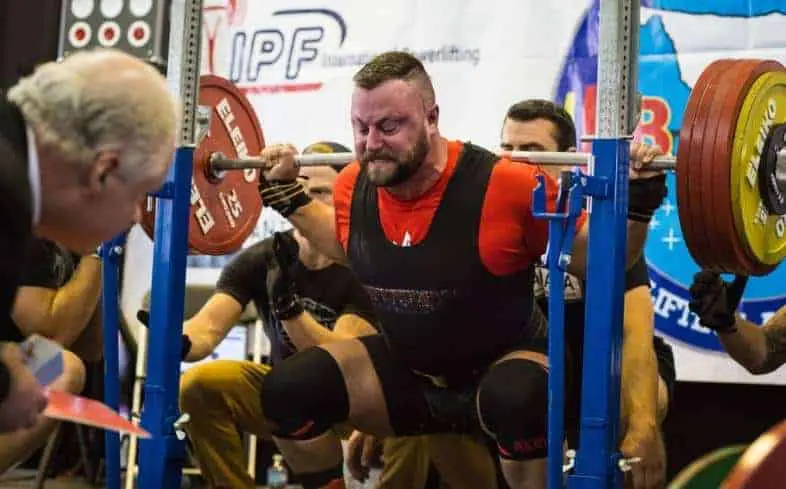 the rules of performance for the squat is largely the same with USAPL and USPA