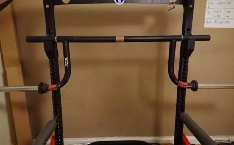 the cambered bar bench press has 5 unique benefits that can be leveraged to build your bench