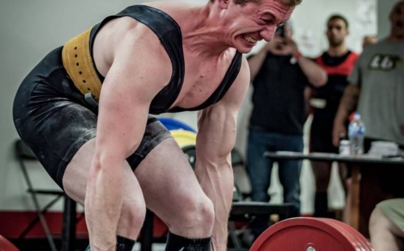 should powerlifters use the max effort method