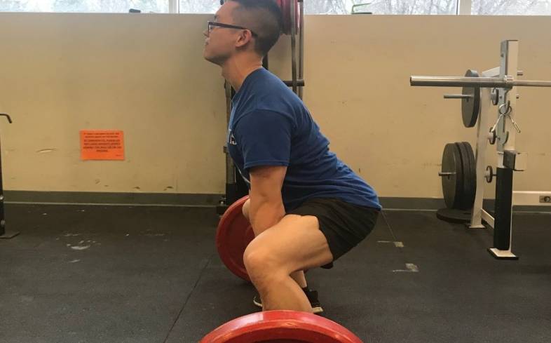 Deadlifting with sore discount legs