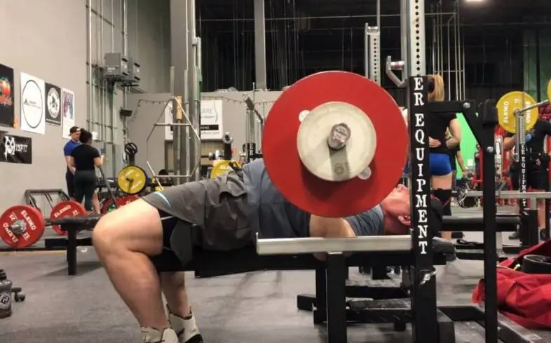 the pros of bench pressing everyday