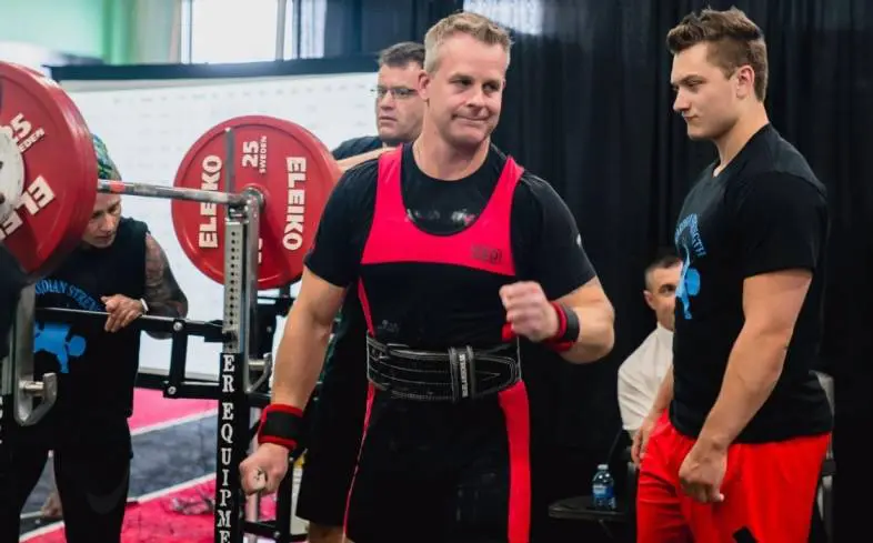 types of ways powerlifters make money