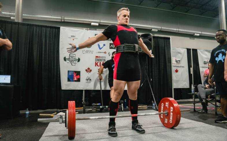 Belts for outlet deadlifts