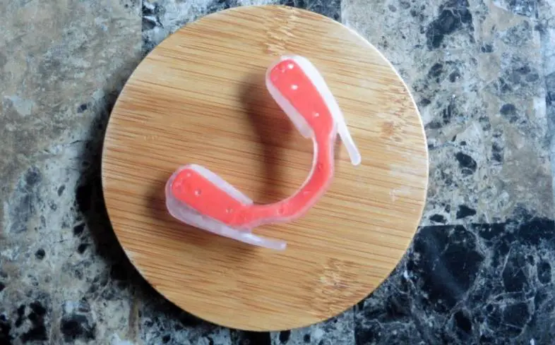 a detailed review of testing the AIRWAAV mouthpiece