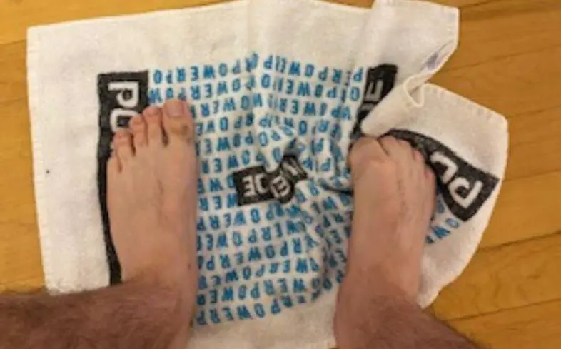 crunch down on the tower with your feet until you achieve exhaustion
