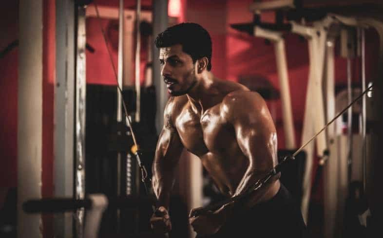 Is training chest and biceps on the same day effective?
