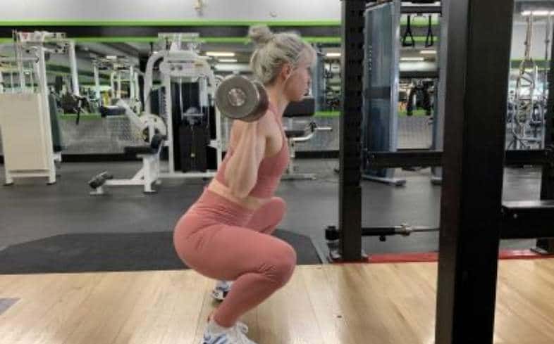 Who should do squats fast or slow?