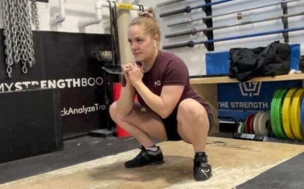 Frog Squat What Is It How To Benefits Common Mistakes 