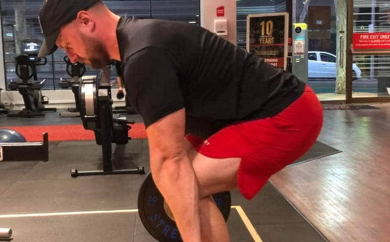 the role of the lats in the deadlift