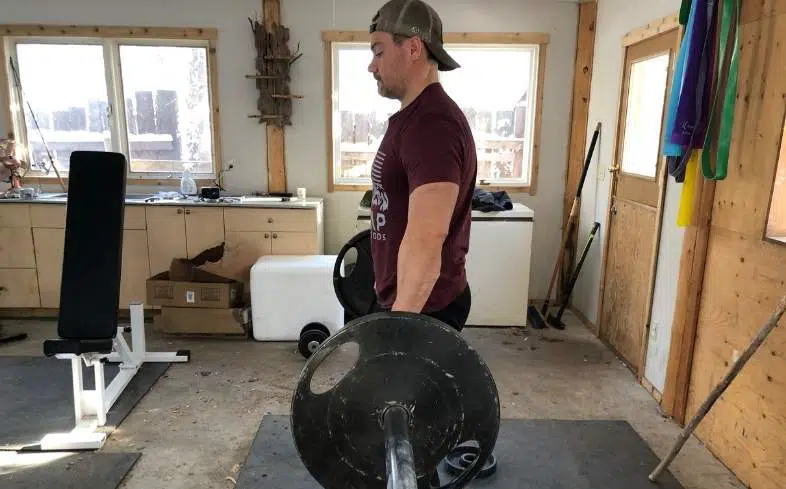 tips for performing deadlifts