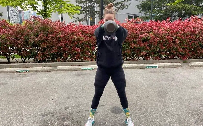 tips for performing kettlebell swings