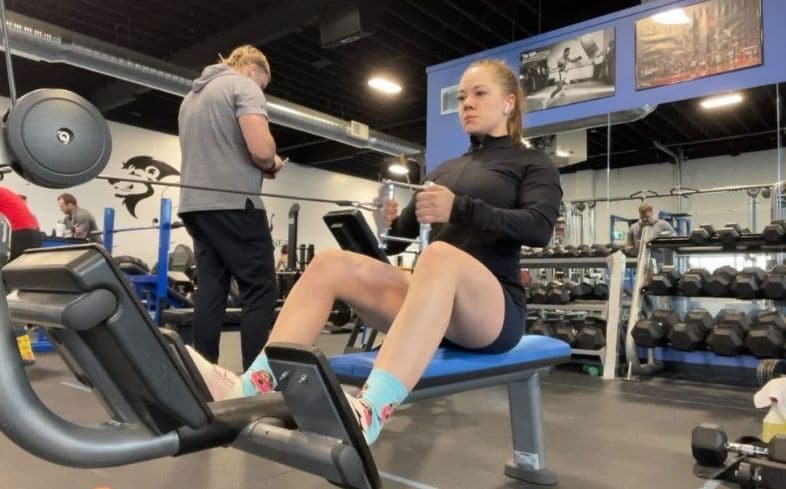 Seated cable row online underhand grip