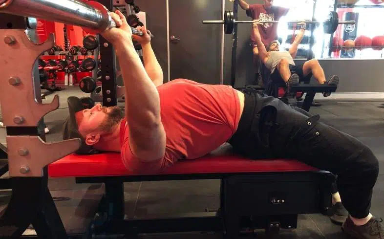 tips for performing the barbell bench press