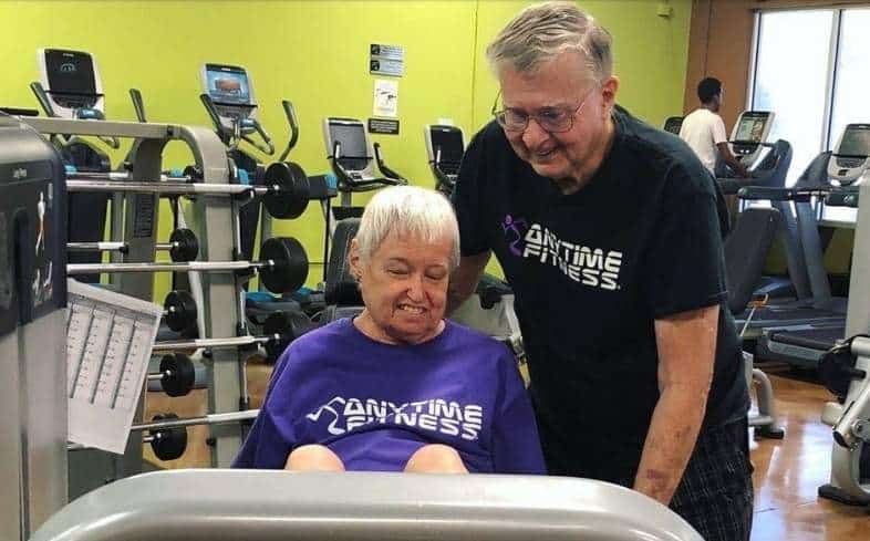 how seniors can benefit from joining a gym