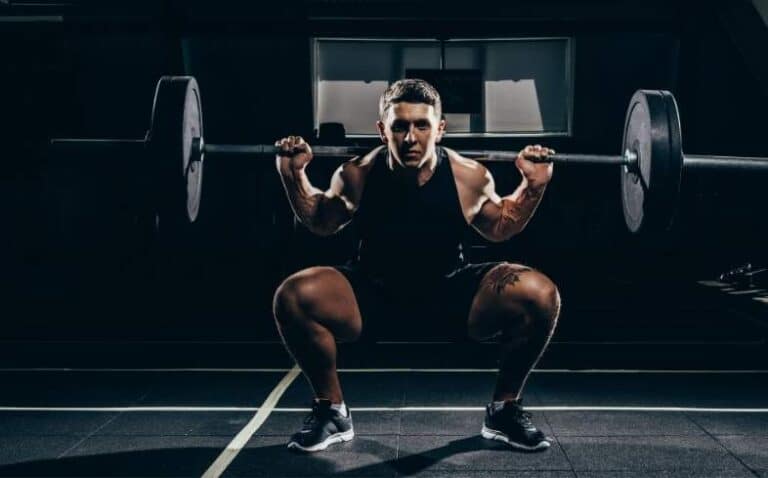 Squats Vs Sumo Squats: Pros, Cons, and Differences ...