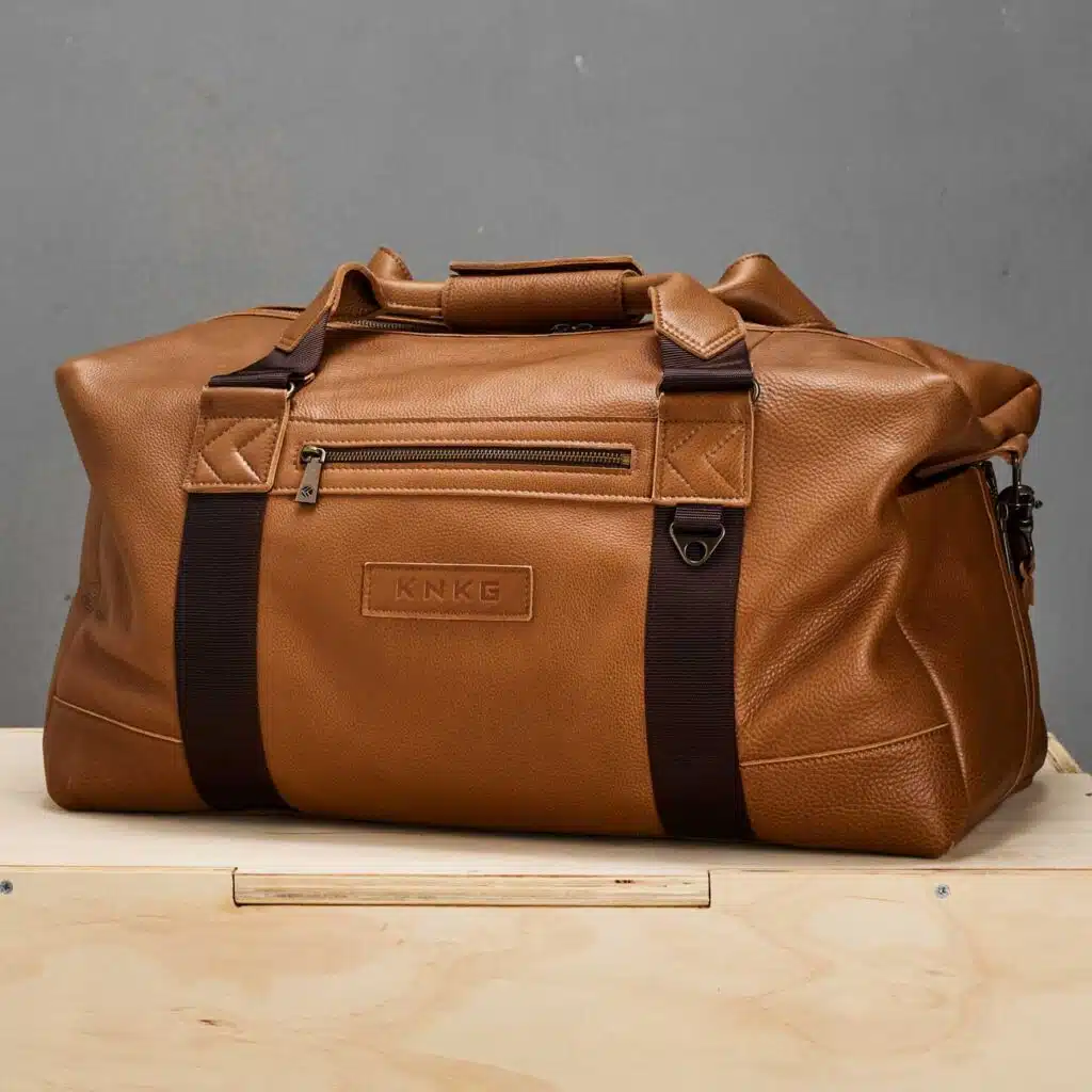 The Heritage leather gym bag from KNKG.