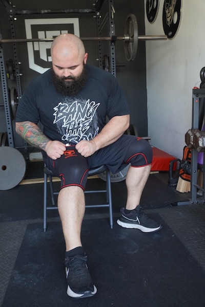 Best 8 Knee Sleeves For Powerlifting in 2024