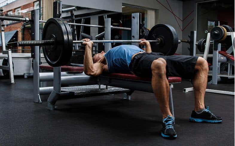 how long to reach a bench press of 225 pounds