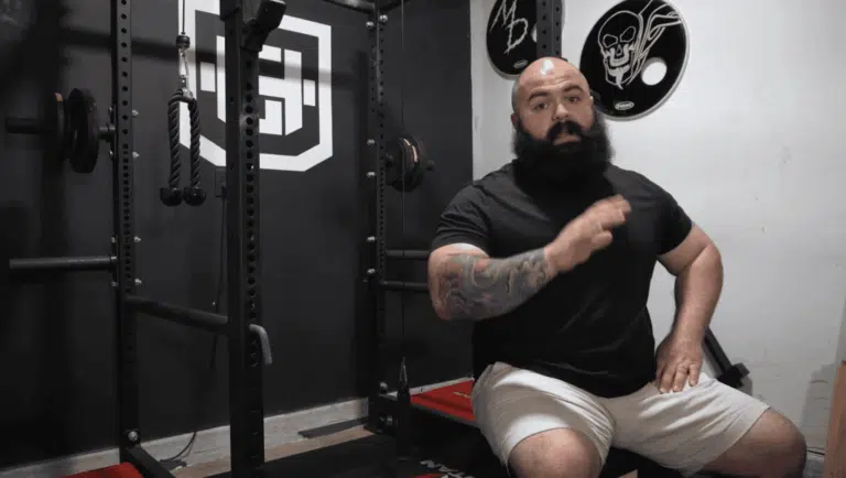A powerlifting coach shares the best bench press program for lifters