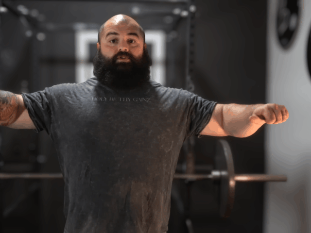 Lateral Raises: How to Build Bigger Shoulders with Better Technique