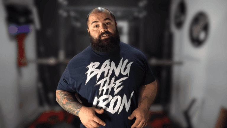 A professional coach discussing quad-building exercises that work as alternatives to leg extensions.